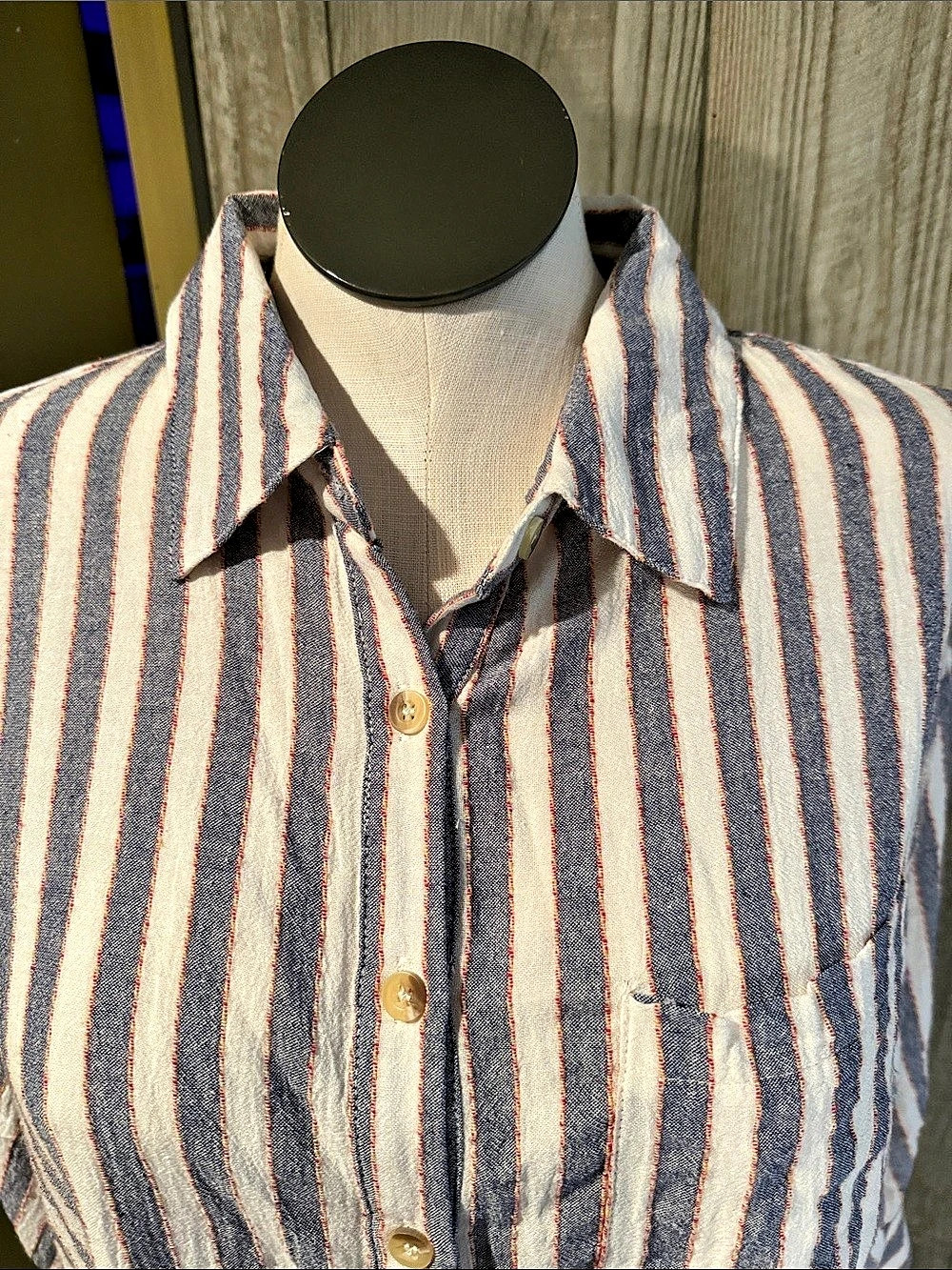 Easel Striped Ruffle Hem Button Down Top in Blue & White Size Medium